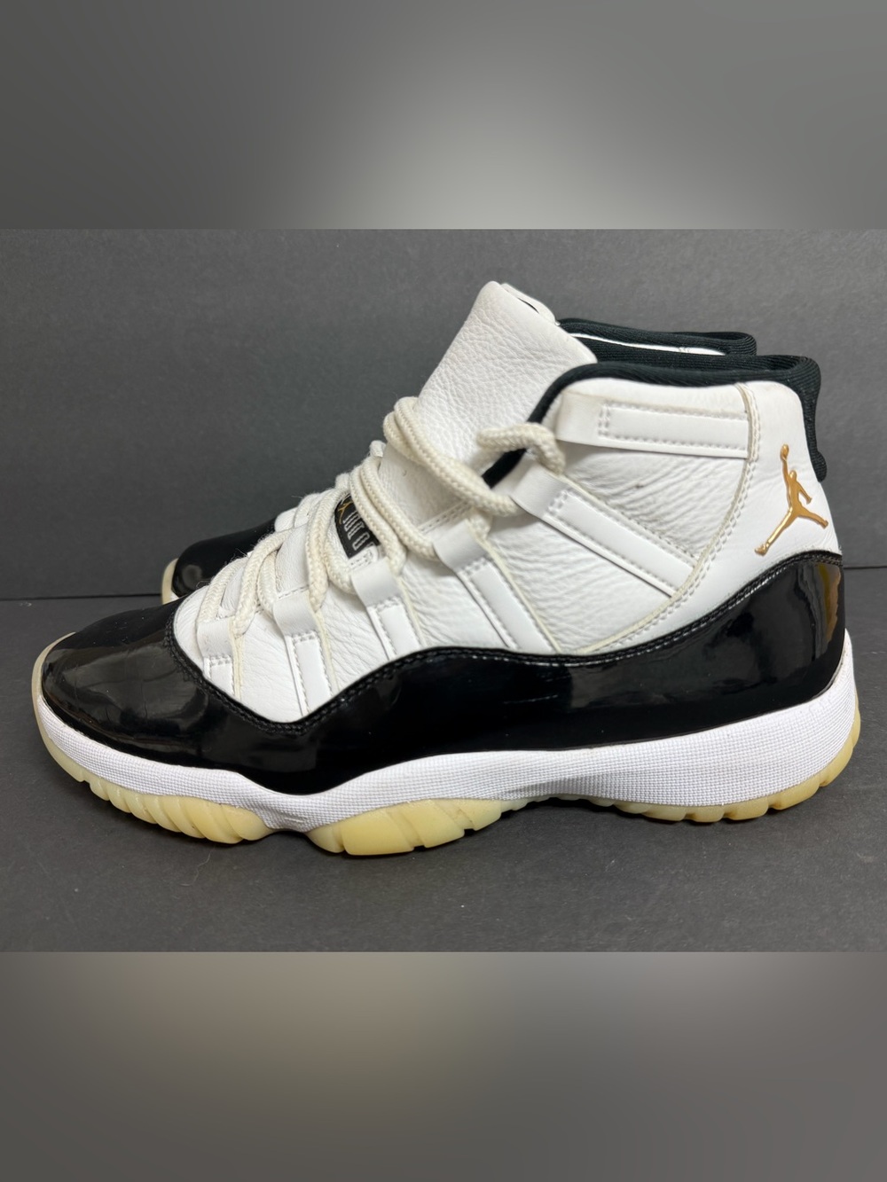 Size 8 - Jordan 11 Retro Mid Gratitude / Defining Moments